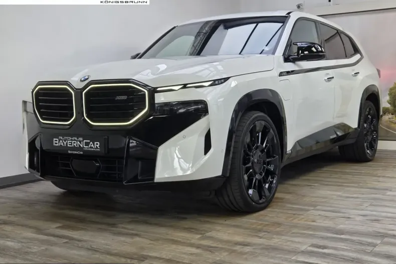 BMW XM (Seria X) din 2025 cu 8.750 km - oferta BMW223919 - foto 1