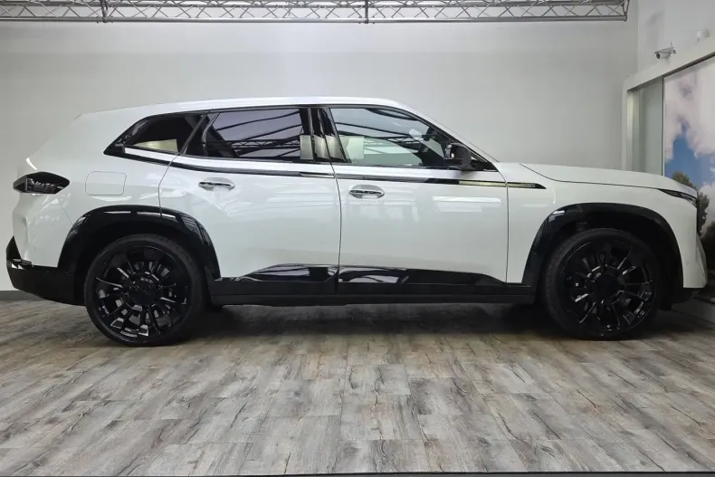BMW XM (Seria X) din 2025 cu 8.750 km - oferta BMW223919 - foto 4