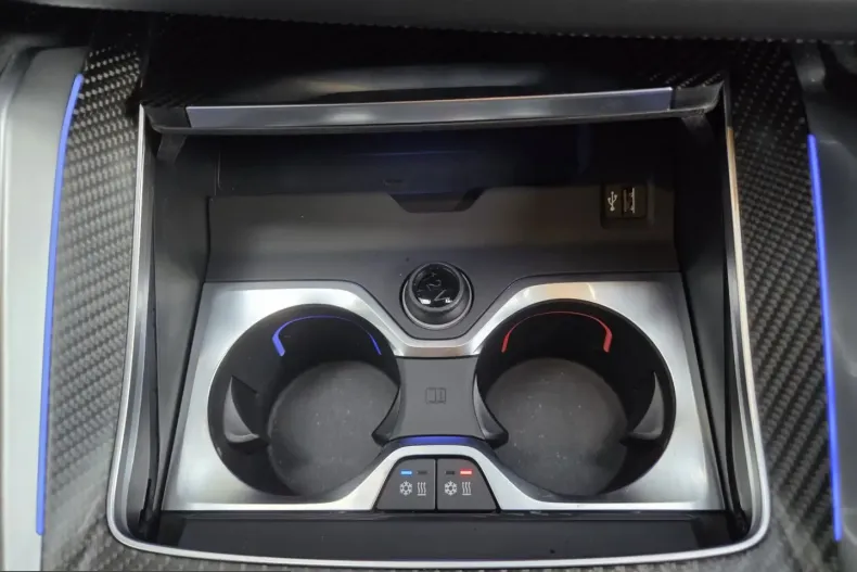 BMW XM (Seria X) din 2025 cu 8.750 km - oferta BMW223919 - foto 32