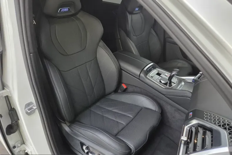 BMW XM (Seria X) din 2025 cu 8.750 km - oferta BMW223919 - foto 33