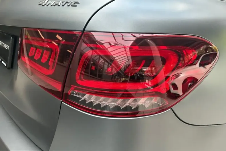 Mercedes-Benz GLC 300 (Clasa GLC) din 2022 cu 54.169 km - oferta MER223940 - foto 9