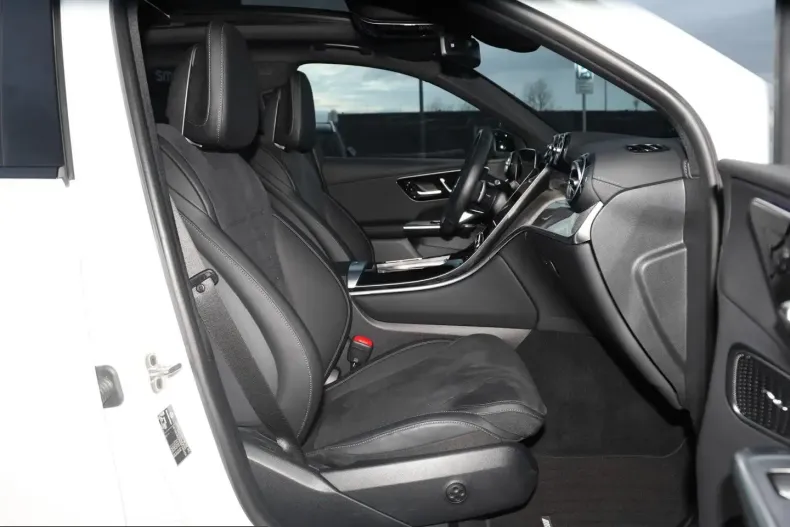 Mercedes-Benz GLC 450 (Clasa GLC) din 2024 cu 7.554 km - oferta MER223945 - foto 6