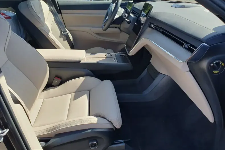 Volvo EX90 din 2025 cu 18.109 km - oferta VOL223946 - foto 3