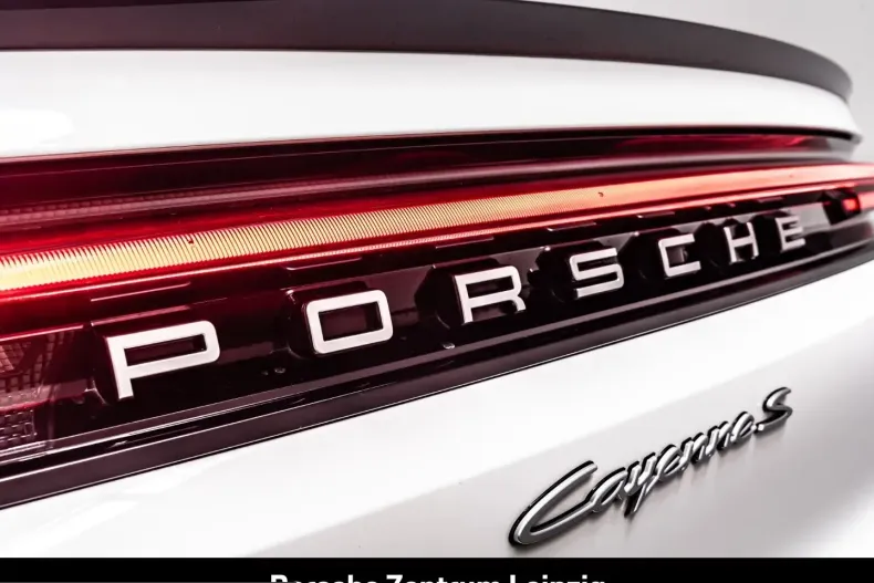 Porsche Cayenne din 2024 cu 15.859 km - oferta POR223956 - foto 14