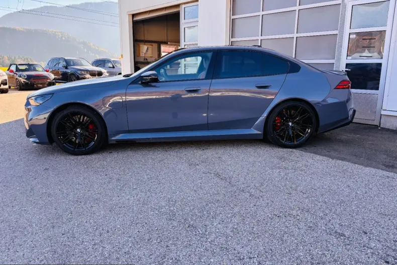 BMW M5 (Seria 5) din 2025 cu 5.900 km - oferta BMW223964 - foto 4