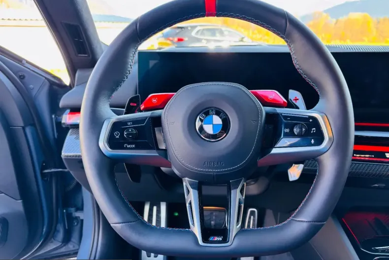 BMW M5 (Seria 5) din 2025 cu 5.900 km - oferta BMW223964 - foto 10