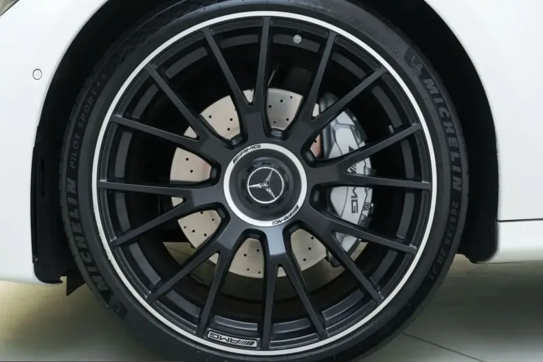 Mercedes-Benz E 53 AMG (Clasa E) din 2024 cu 14.400 km - oferta MER223965 - foto 33