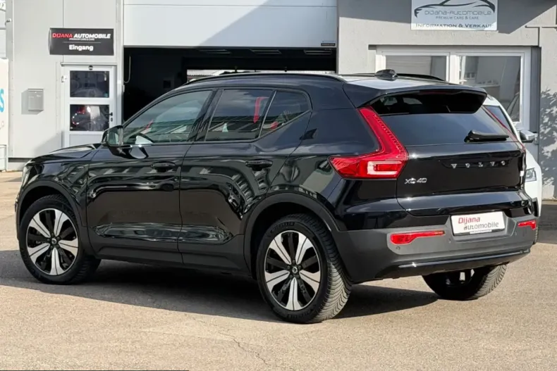 Volvo XC40 din 2022 cu 42.700 km - oferta VOL223972 - foto 2