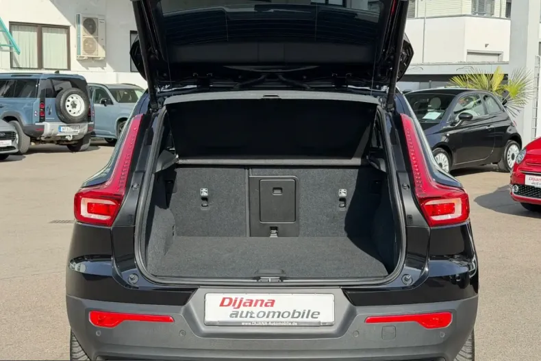 Volvo XC40 din 2022 cu 42.700 km - oferta VOL223972 - foto 17