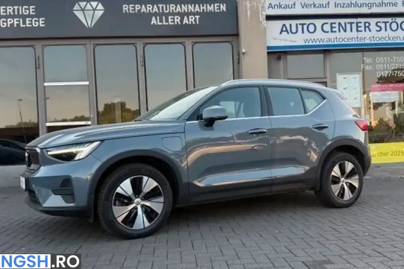 Volvo XC40 din 2022 cu 47.968 km - oferta VOL223973 - foto 11