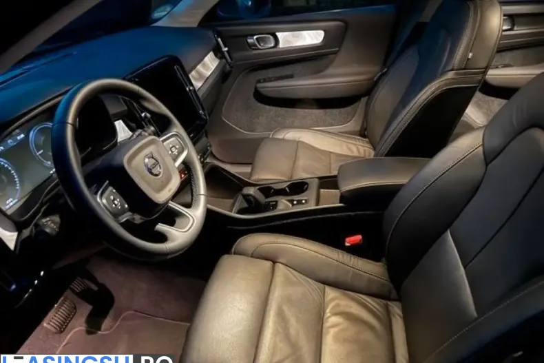 Volvo XC40 din 2022 cu 47.968 km - oferta VOL223973 - foto 14