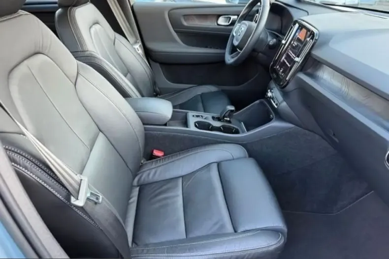 Volvo XC40 din 2022 cu 47.968 km - oferta VOL223973 - foto 16