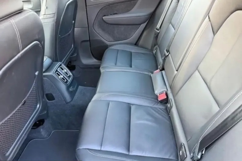Volvo XC40 din 2022 cu 47.968 km - oferta VOL223973 - foto 22