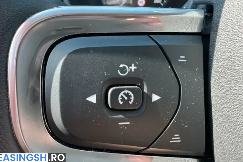 Volvo XC40 din 2022 cu 47.968 km - oferta VOL223973 - foto 28