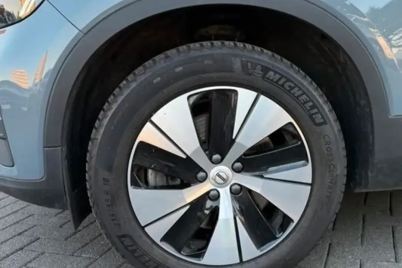 Volvo XC40 din 2022 cu 47.968 km - oferta VOL223973 - foto 29