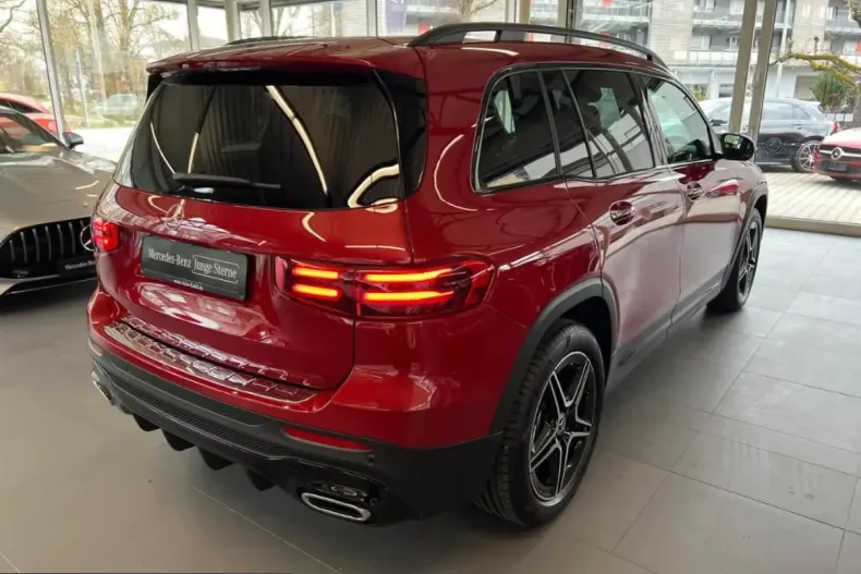 Mercedes-Benz GLB 250 (Clasa GLB) din 2024 cu 13.515 km - oferta MER223975 - foto 5