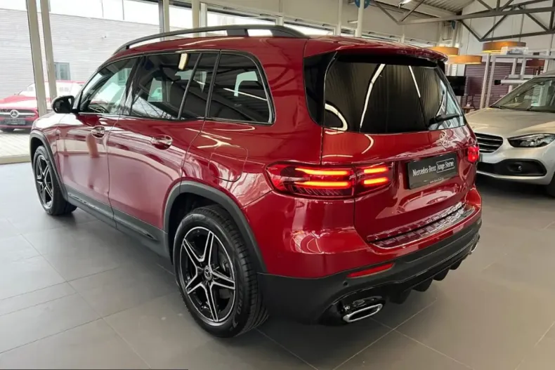 Mercedes-Benz GLB 250 (Clasa GLB) din 2024 cu 13.515 km - oferta MER223975 - foto 7