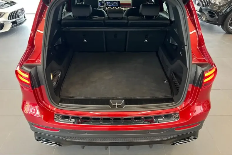 Mercedes-Benz GLB 250 (Clasa GLB) din 2024 cu 13.515 km - oferta MER223975 - foto 12