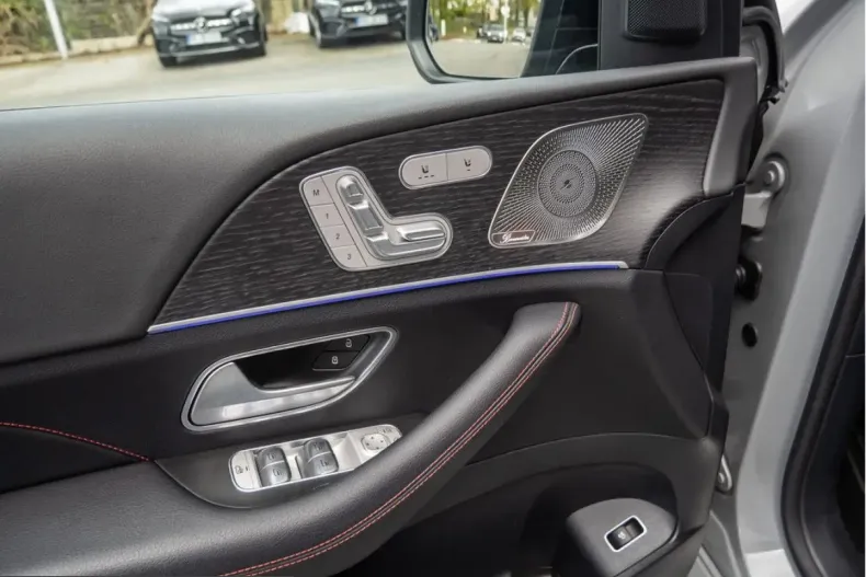 Mercedes-Benz GLE 53 AMG (Clasa GLE) din 2025 cu 16.870 km - oferta MER223976 - foto 19