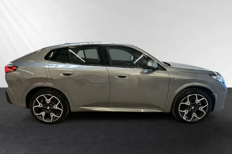 BMW X2 (Seria X) din 2024 cu 11.354 km - oferta BMW223988 - foto 2