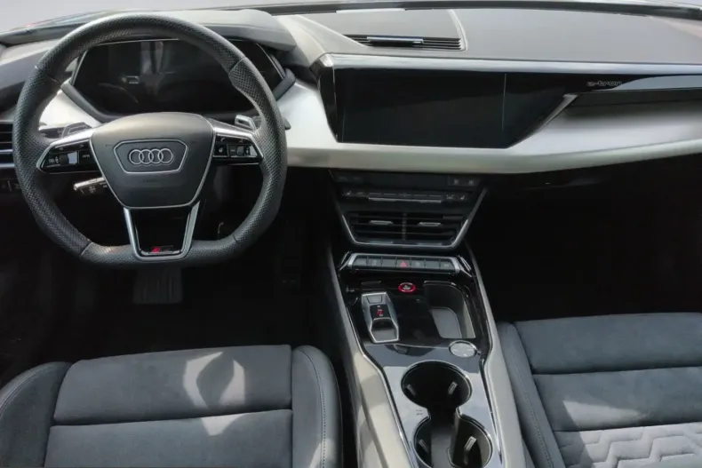 Audi RS e-tron GT din 2024 cu 6.169 km - oferta AUD223989 - foto 14