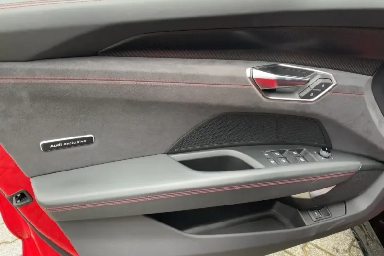 Audi e-tron GT din 2023 cu 23.900 km - oferta AUD223990 - foto 18
