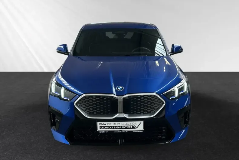 BMW iX2 (Seria X) din 2025 cu 15.200 km - oferta BMW223991 - foto 1