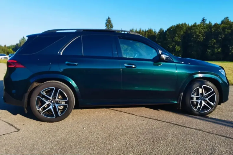 Mercedes-Benz GLE 63 AMG (Clasa GLE) din 2023 cu 9.250 km - oferta MER223992 - foto 6