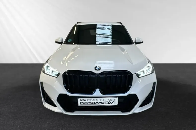 BMW X1 (Seria X) din 2024 cu 9.261 km - oferta BMW223996 - foto 1