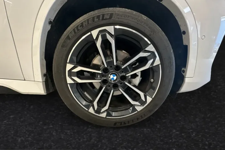 BMW X1 (Seria X) din 2024 cu 9.261 km - oferta BMW223996 - foto 12