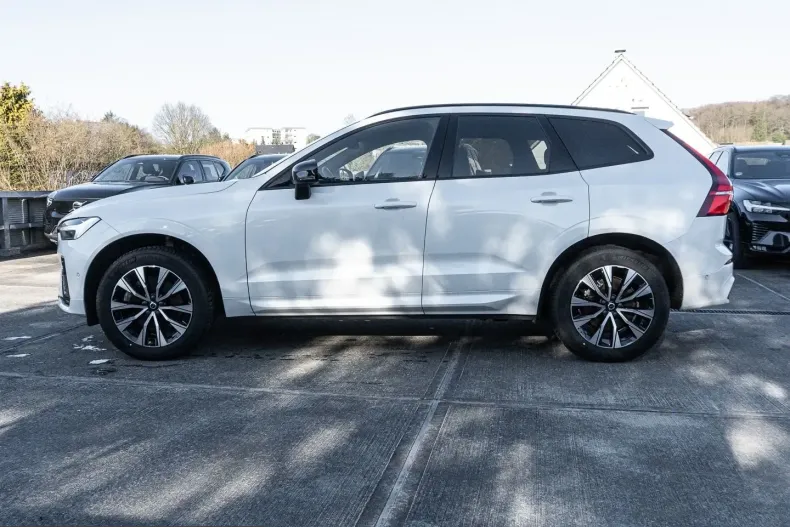 Volvo XC60 din 2023 cu 18.789 km - oferta VOL223998 - foto 4
