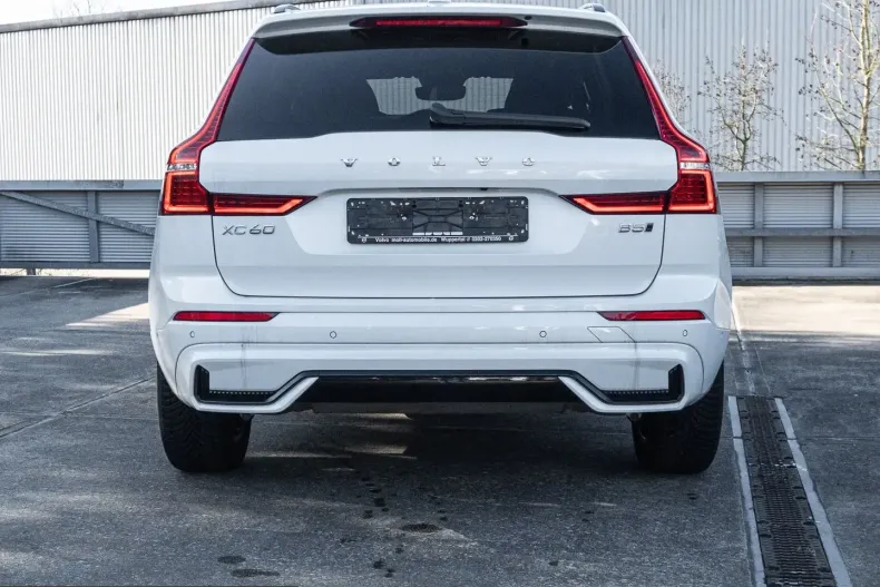 Volvo XC60 din 2023 cu 18.789 km - oferta VOL223998 - foto 5