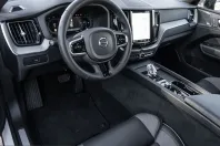 Volvo XC60 din 2023 cu 18.789 km - oferta VOL223998 - foto 8