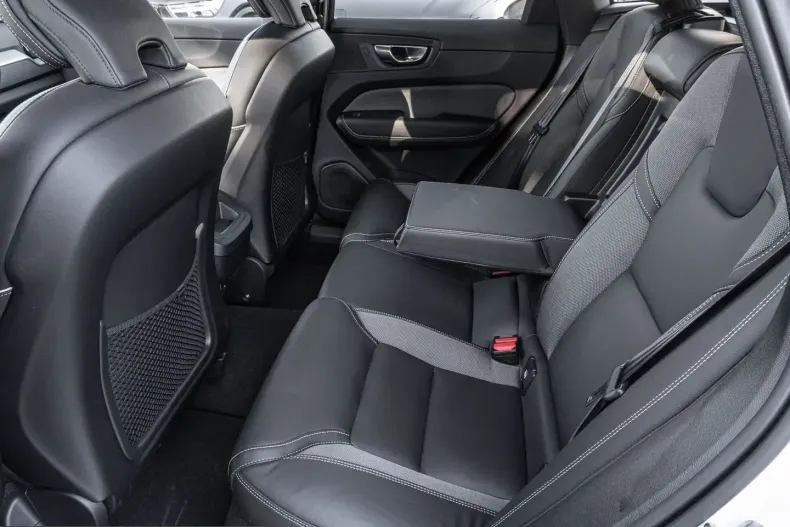 Volvo XC60 din 2023 cu 18.789 km - oferta VOL223998 - foto 14