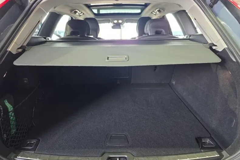 Volvo XC60 din 2022 cu 38.055 km - oferta VOL224001 - foto 15
