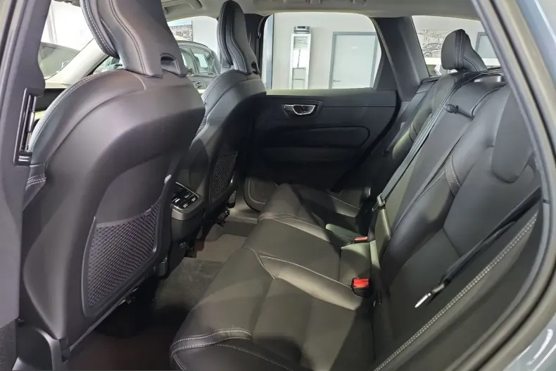 Volvo XC60 din 2022 cu 38.055 km - oferta VOL224001 - foto 18