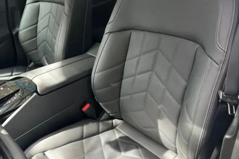 BMW 520 (Seria 5) din 2024 cu 7.560 km - oferta BMW224002 - foto 13