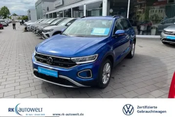 Volkswagen T-Roc din 2023 - oferta VOL224003