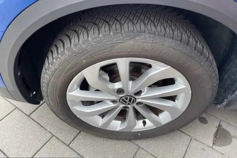 Volkswagen T-Roc din 2023 cu 12.960 km - oferta VOL224003 - foto 12