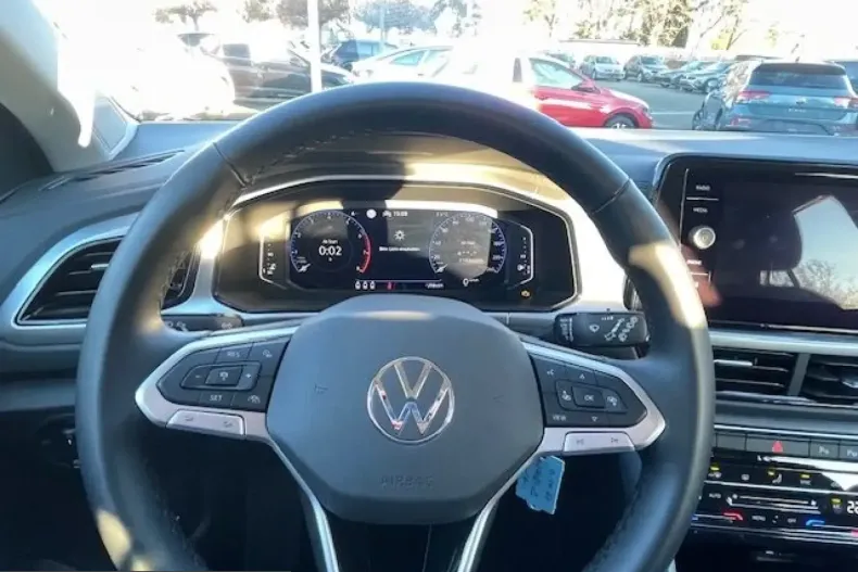 Volkswagen T-Roc din 2023 cu 12.960 km - oferta VOL224003 - foto 17