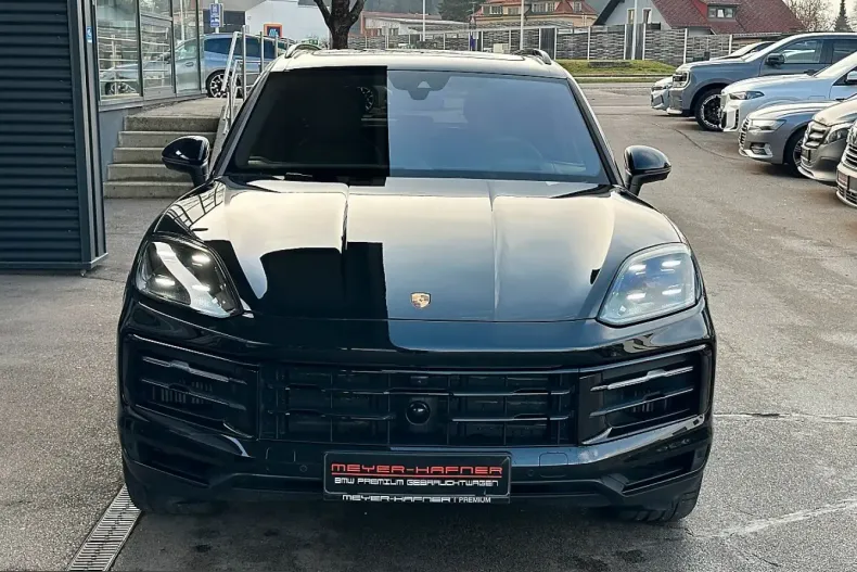 Porsche Cayenne din 2024 cu 9.900 km - oferta POR224008 - foto 3