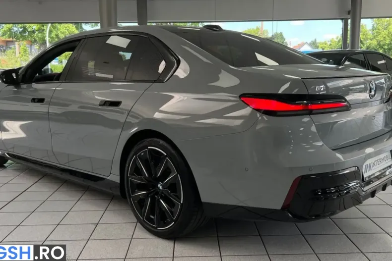 BMW i7 (Seria 7) din 2024 cu 8.800 km - oferta BMW224009 - foto 6