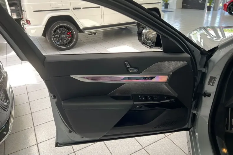 BMW i7 (Seria 7) din 2024 cu 8.800 km - oferta BMW224009 - foto 10