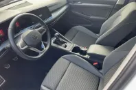 Volkswagen Golf din 2023 cu 11.450 km - oferta VOL224010 - foto 6