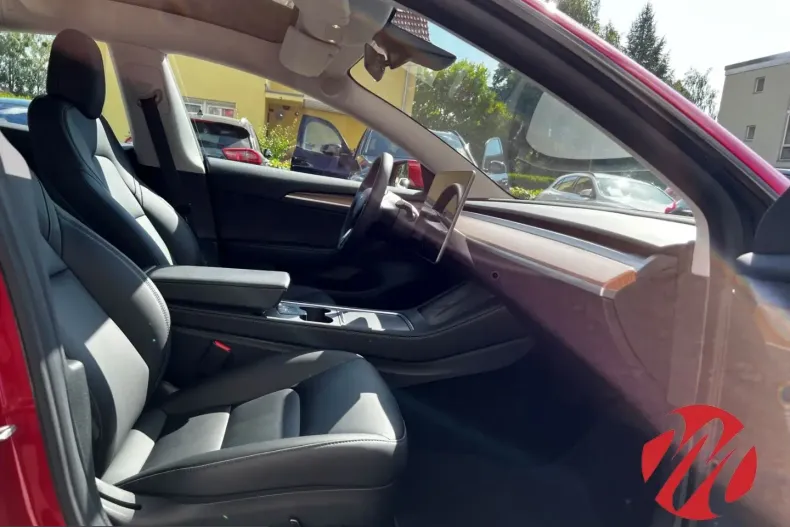 Tesla Model 3 din 2022 cu 6.000 km - oferta TES224011 - foto 12