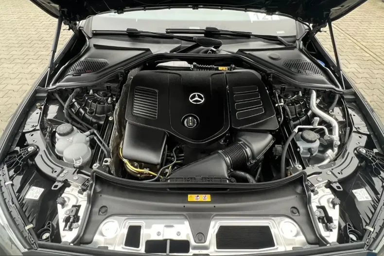 Mercedes-Benz E 200 (Clasa E) din 2024 cu 9.518 km - oferta MER224013 - foto 33