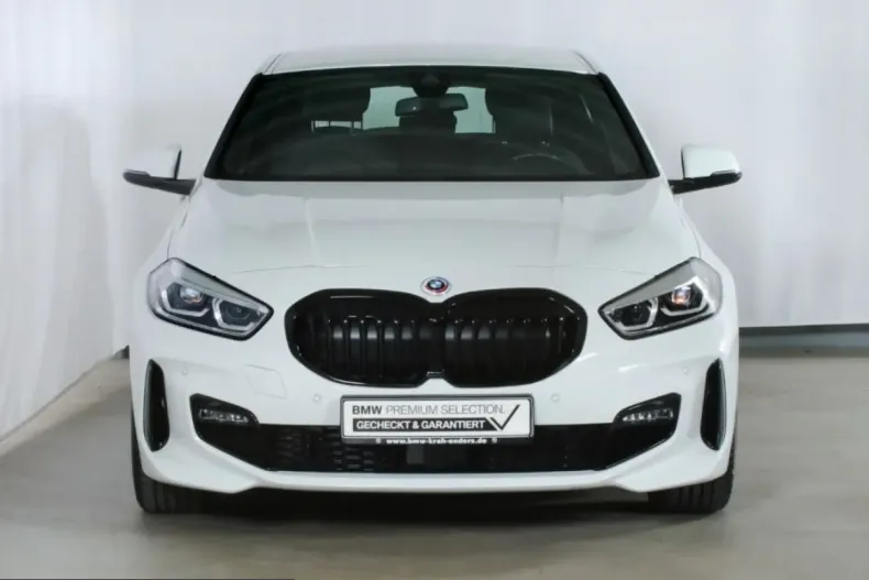 BMW 118i (Seria 1) din 2022 cu 19.443 km - oferta BMW224024 - foto 5