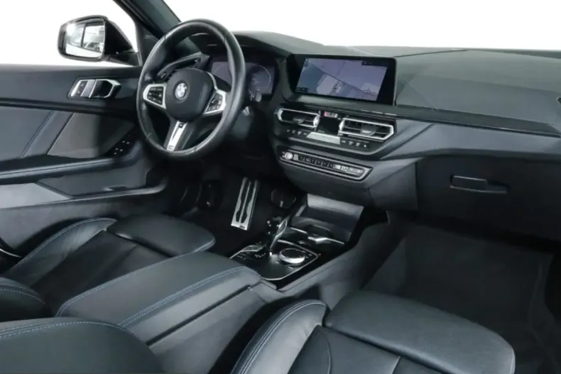 BMW 118i (Seria 1) din 2022 cu 19.443 km - oferta BMW224024 - foto 8