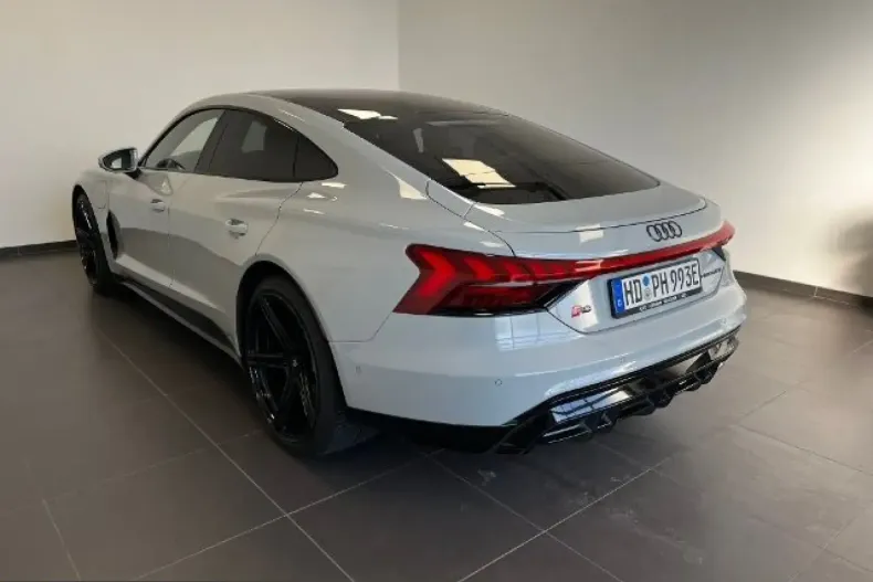 Audi RS e-tron GT din 2023 cu 14.141 km - oferta AUD224031 - foto 4