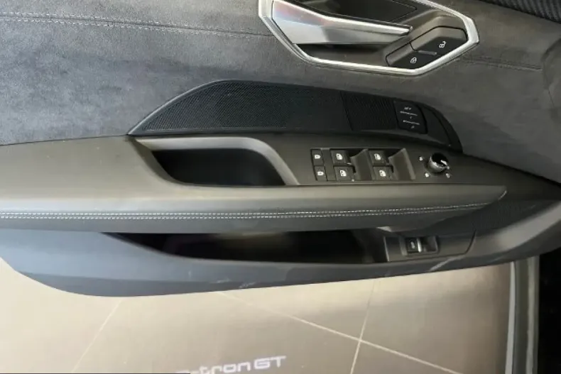 Audi RS e-tron GT din 2023 cu 14.141 km - oferta AUD224031 - foto 6